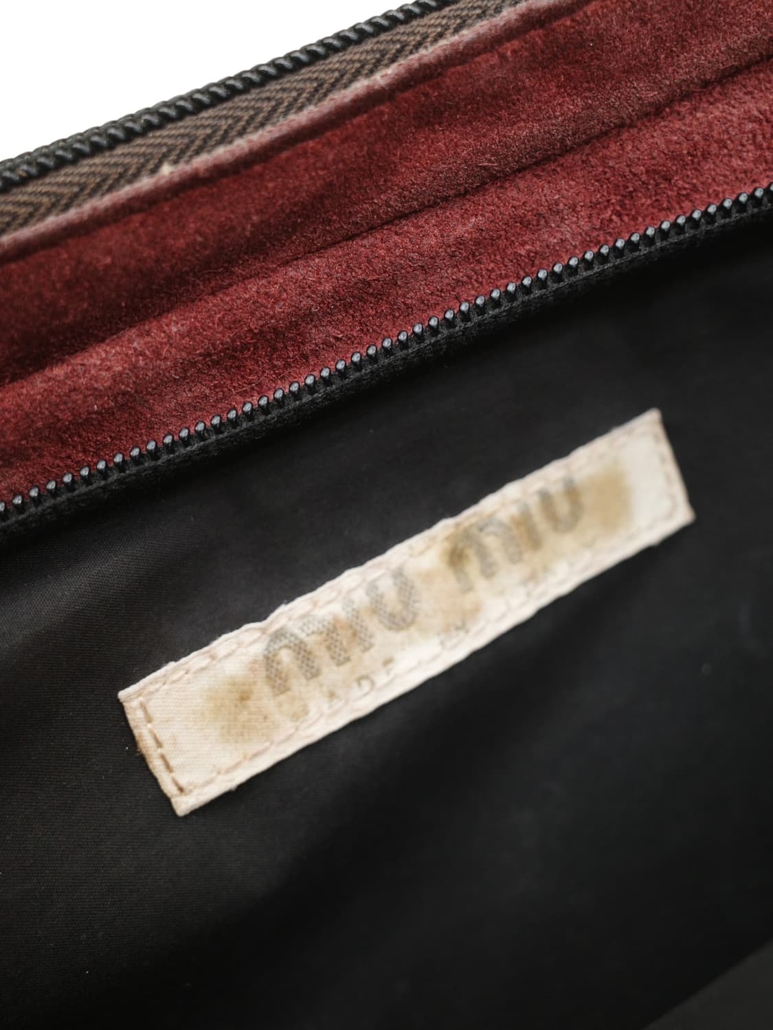 90’s 미우 미우 레더 바디백 상품이미지6