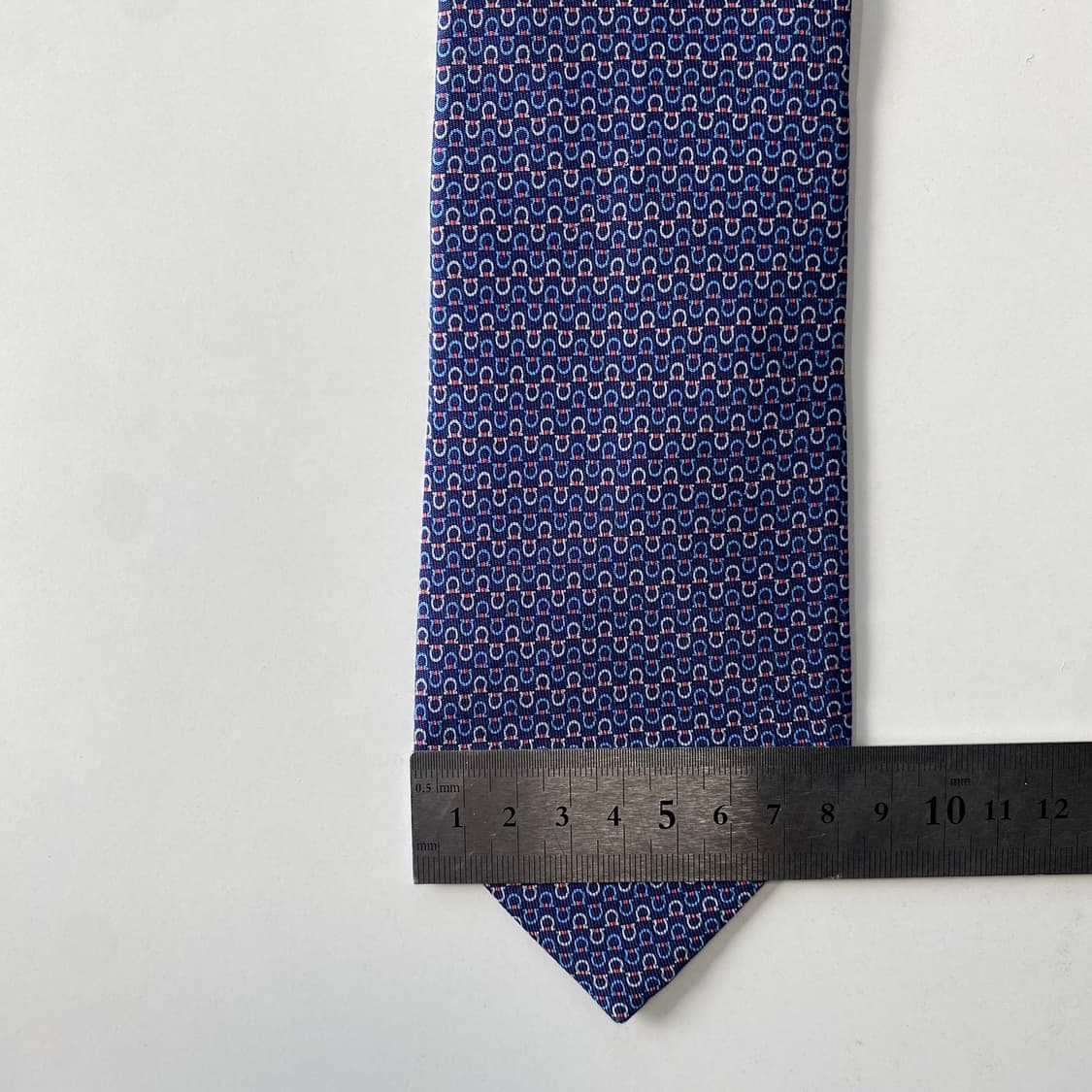 페레가모(Ferragamo) 명품 정품 모노그램넥타이 상품이미지6