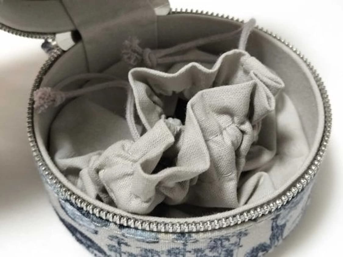 [예약] 신품급 디올 주얼리 케이스 & 향수 세트 상품이미지6