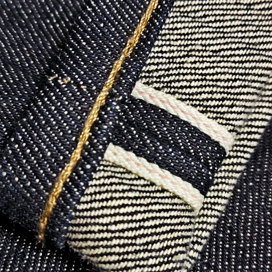 [32] 유니클로 U 셀비지 레귤러핏 데님 상품이미지6