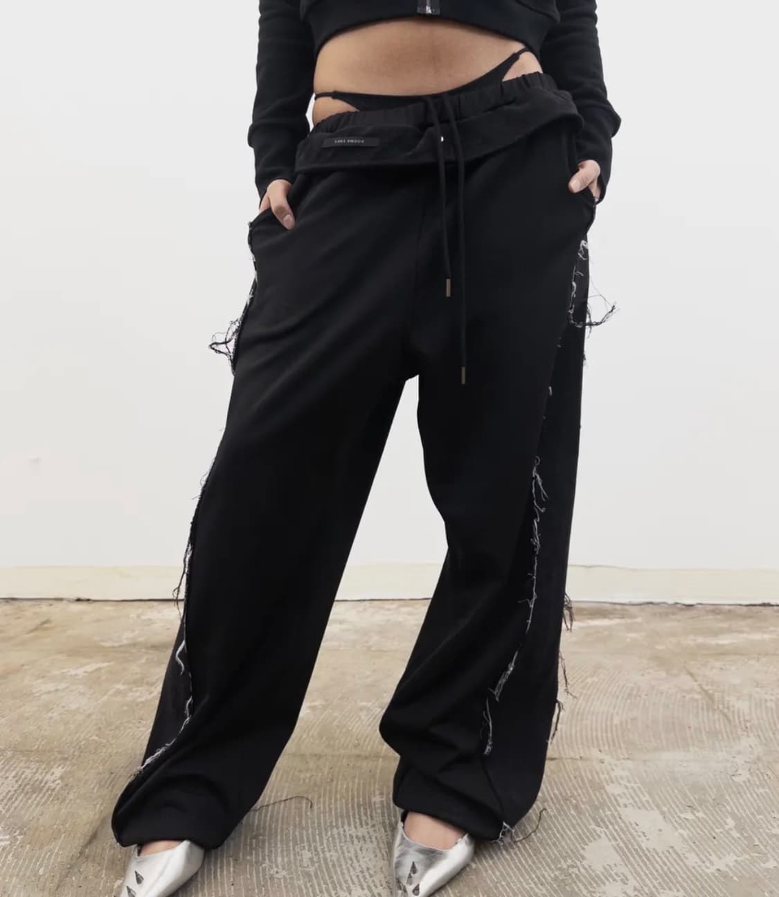 도그마 엑스 트랙 팬츠  상품이미지1