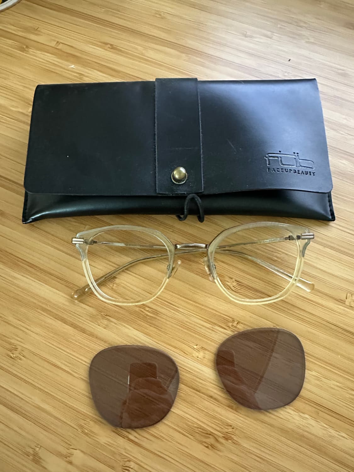 스테판 크리스티앙 투명테 안경 상품이미지1