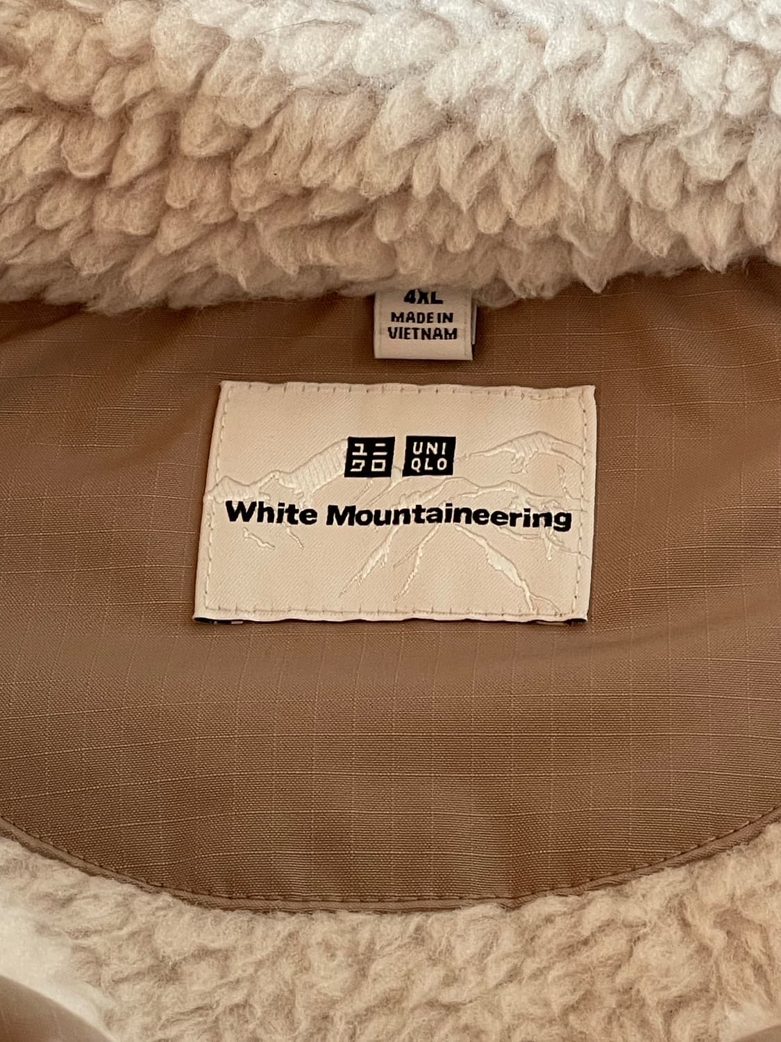 유니클로 X 화이트 마운티니어링 플리스 풀오버 아이보리 상품이미지3