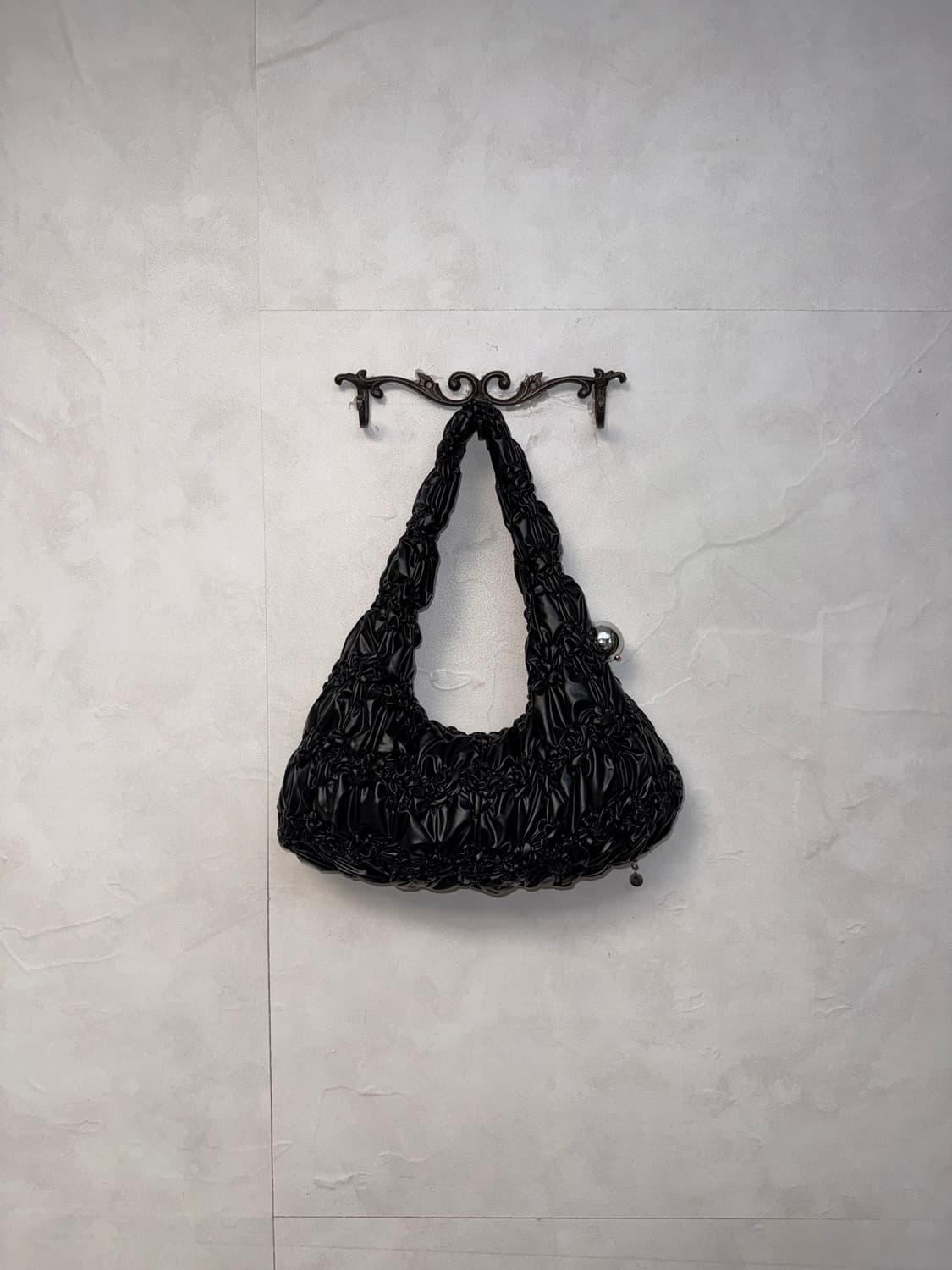 Kwani Airy Tote Small Black  상품이미지4