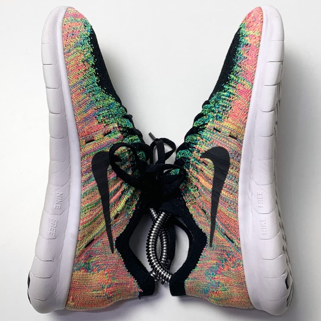 [235/정품] NIKE 나이키 프리 런 플라이니트 여성 운동화신발 상품이미지3