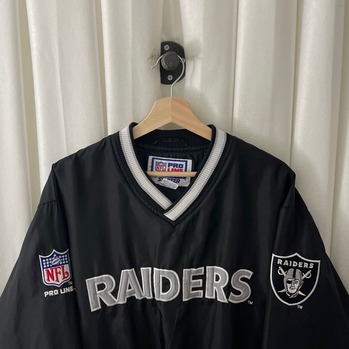 스타터 x NFL 레이더스 브이넥 웜업 상품이미지2