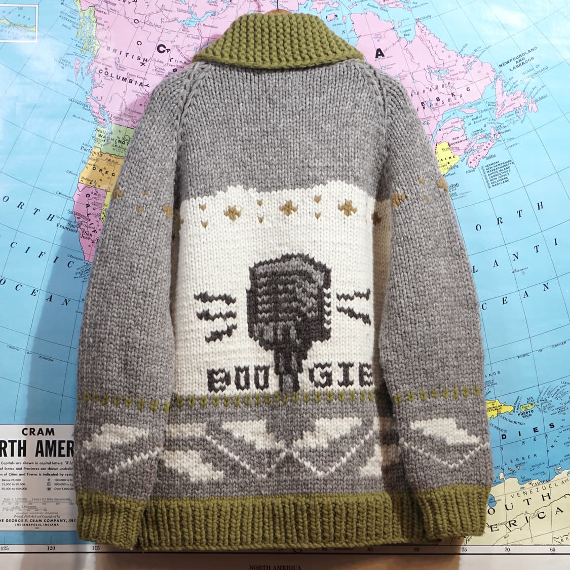 부기홀리데이 X Granted 캐나다 코위찬 스웨터 상품이미지3