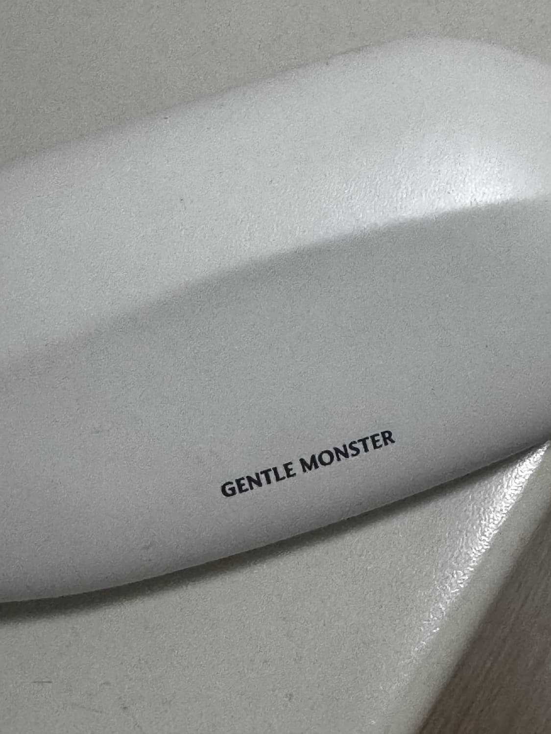 젠틀몬스터 롭 01 상품이미지2