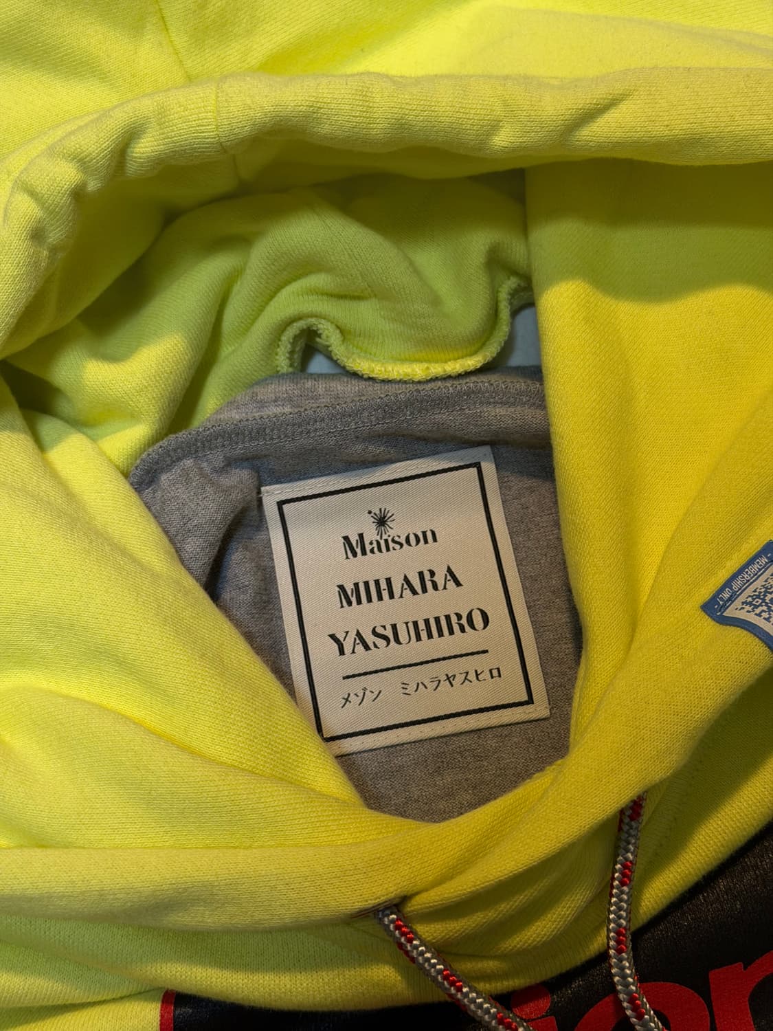 미하라 야스히로 옐로우 디솔루션 후드티 상품이미지5