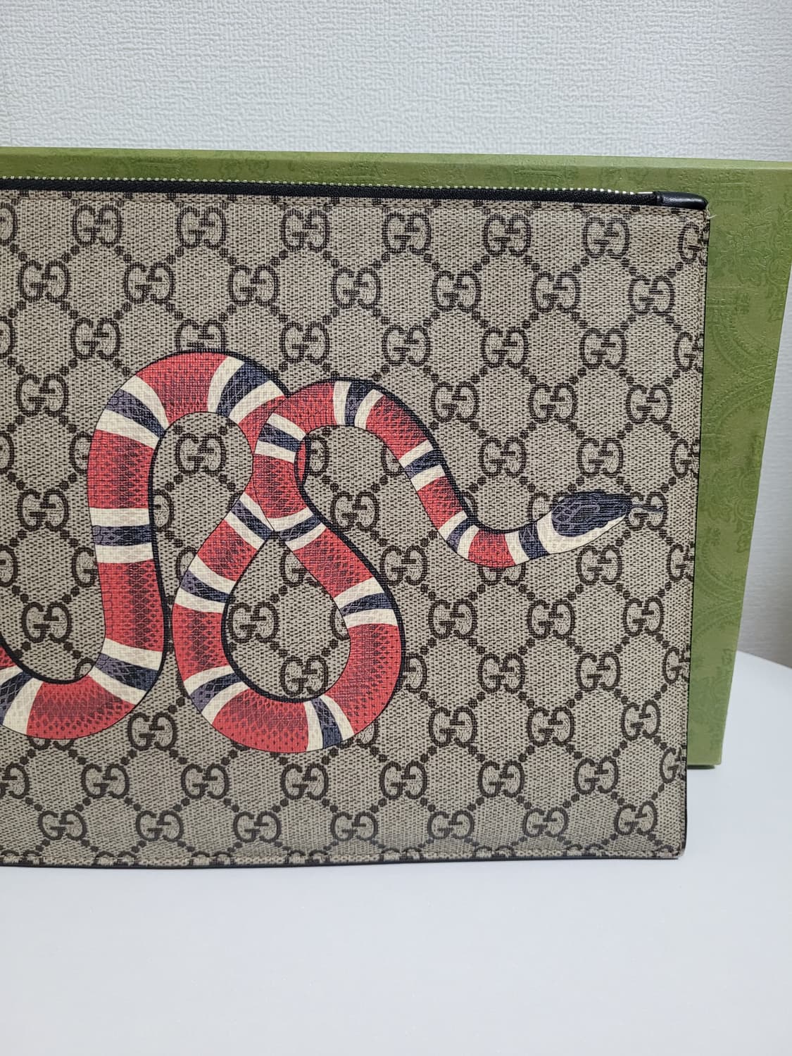 구찌 스네이크 수프림 클러치 상품이미지3