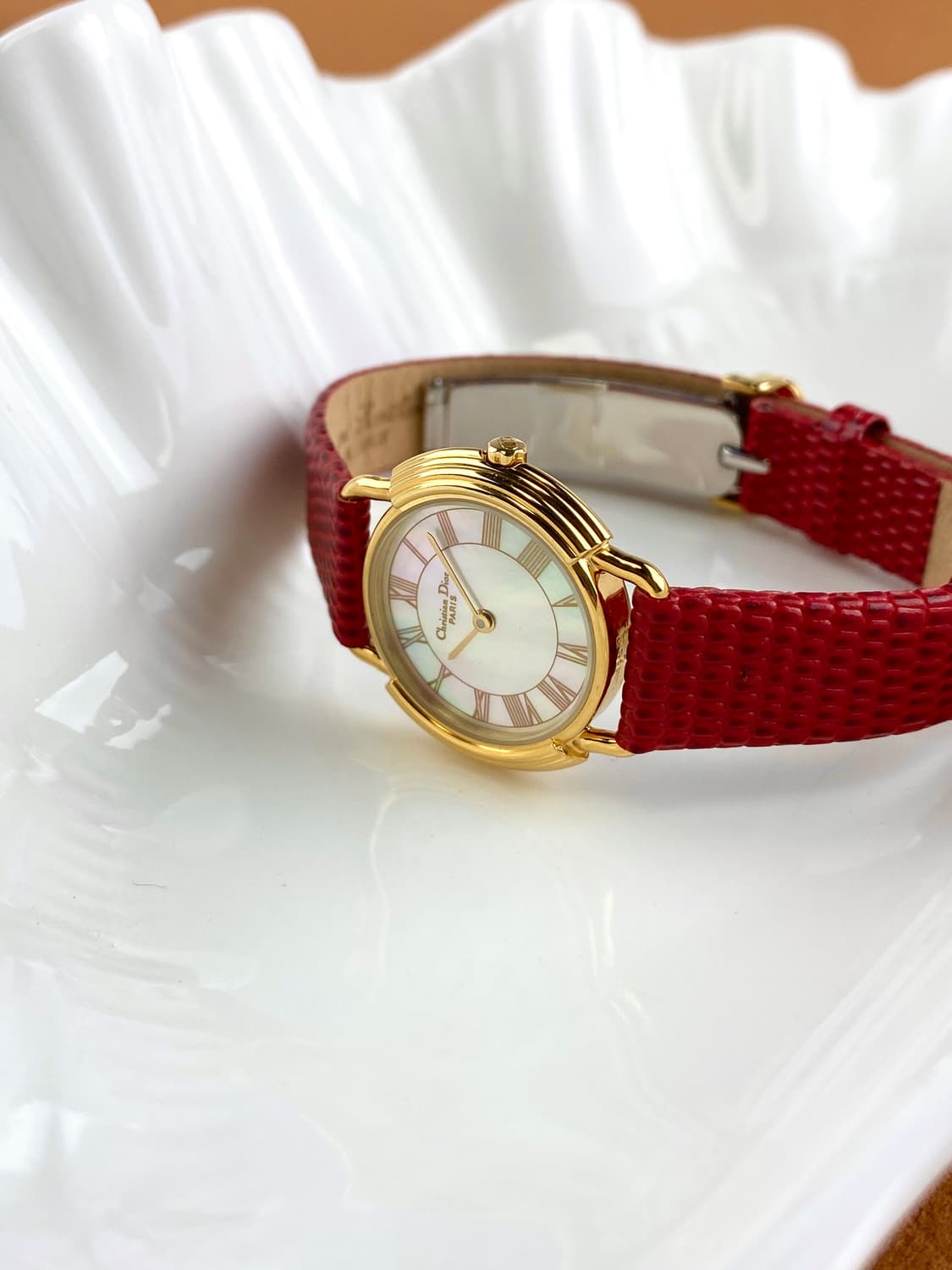 (CD buckle) DIOR round face shell watch 상품이미지1
