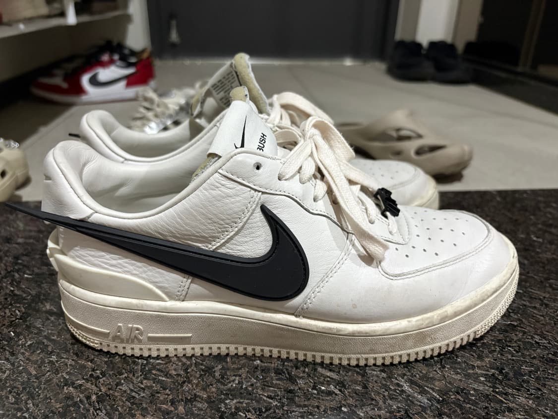 나이키X엠부쉬 275사이즈 상품이미지3