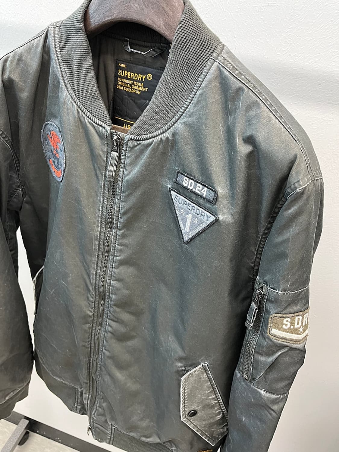 110) 슈퍼드라이 신형 패치 블루종  상품이미지3