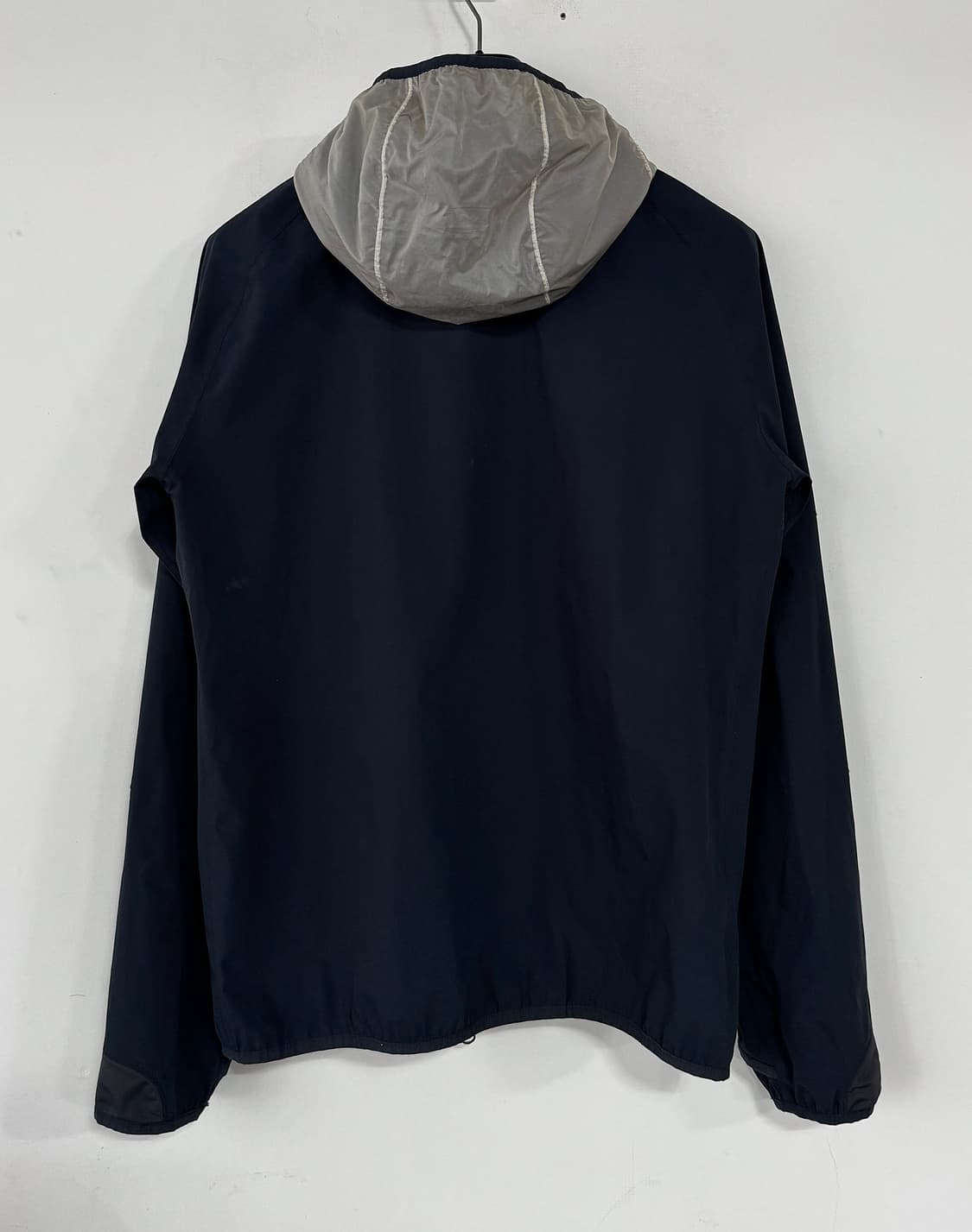 바버 비콘 후드 윈드브레이커 자켓 상품이미지6