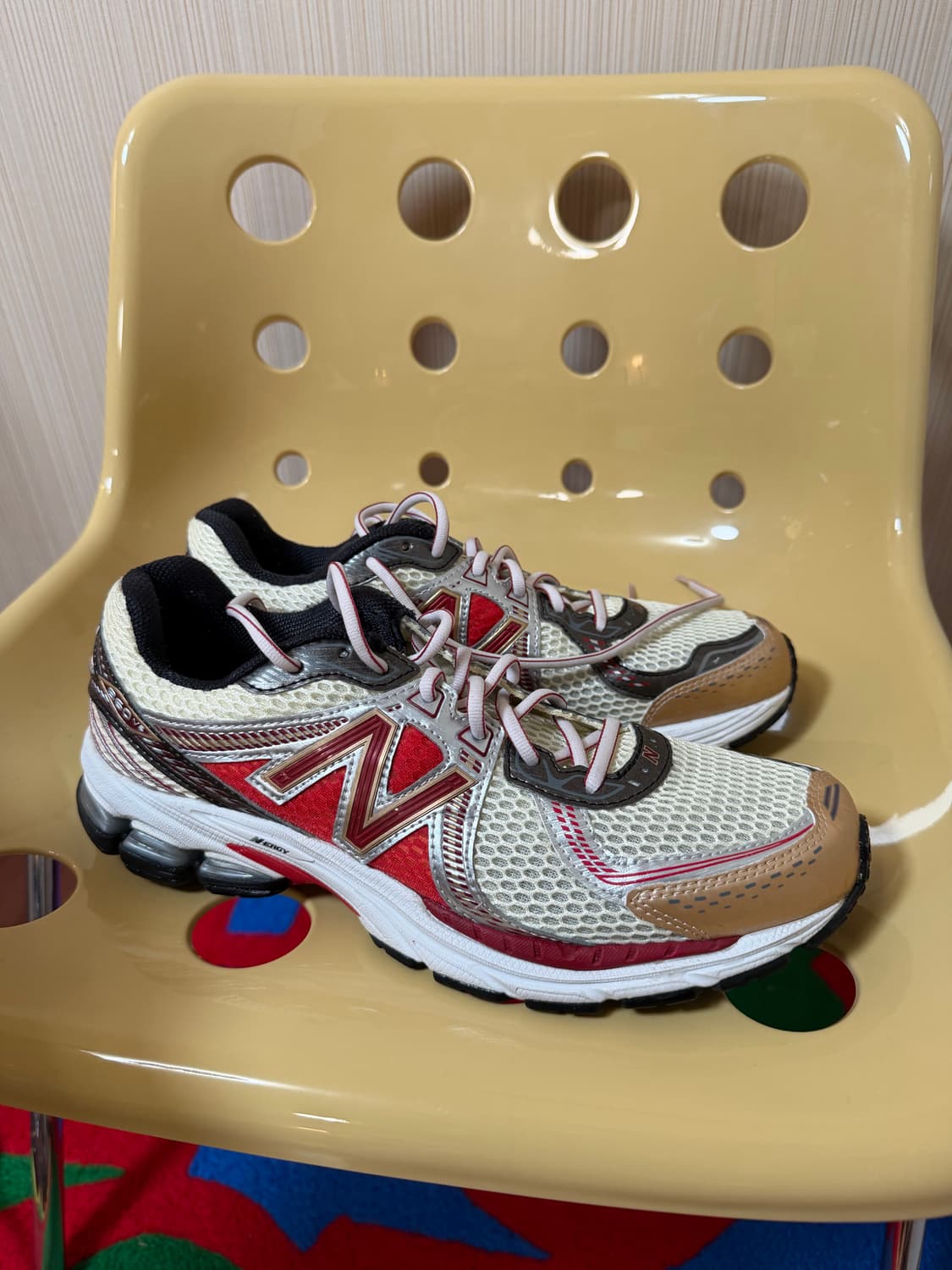 뉴발란스 x 에메 레온 도르 860v2 레드 상품이미지5