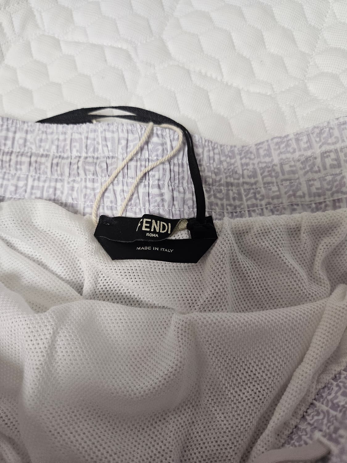 펜디수영복판매합니다 상품이미지3