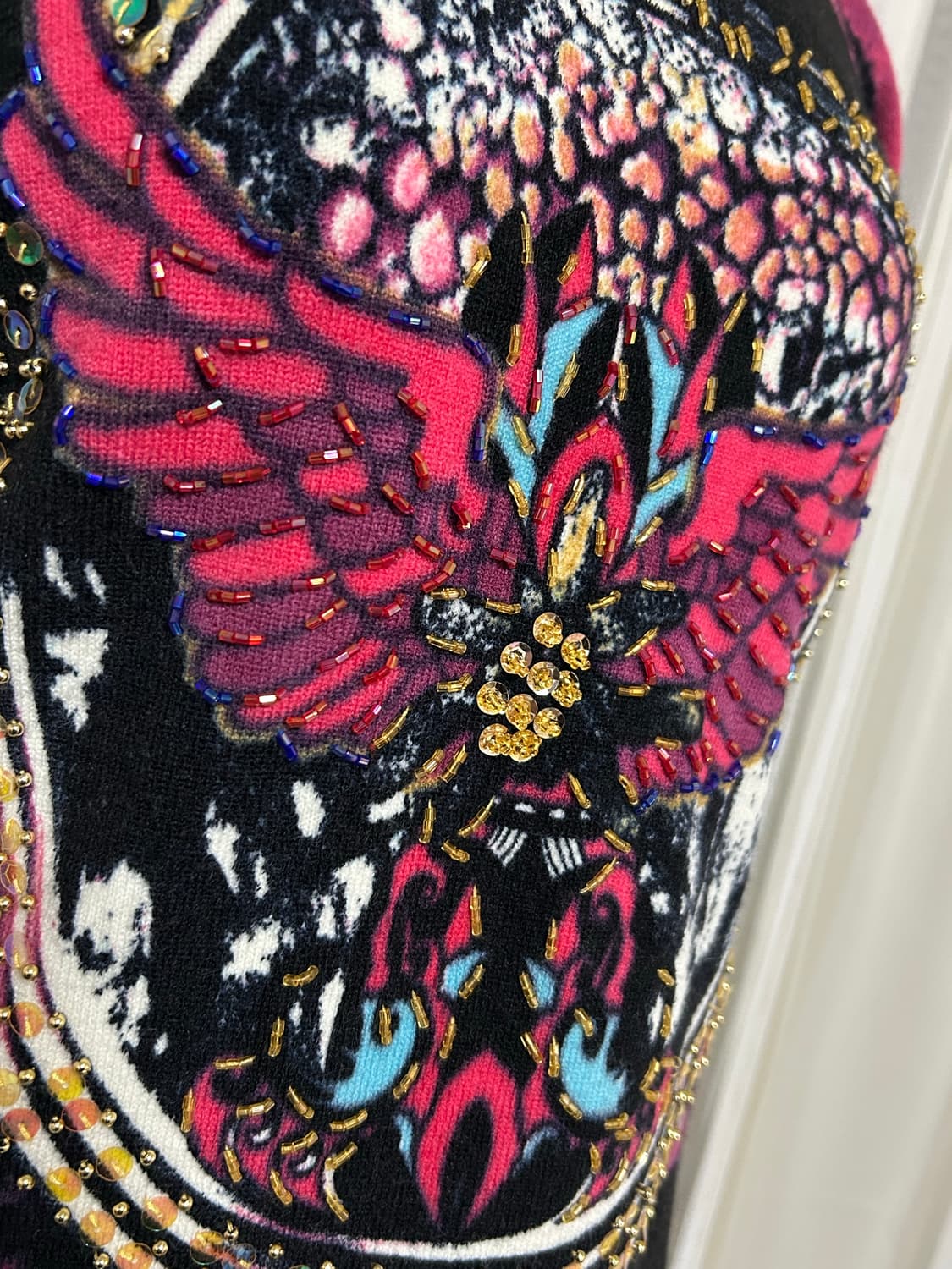 사선카라 오리엔탈 비즈 니트 에드하디깔 상품이미지3