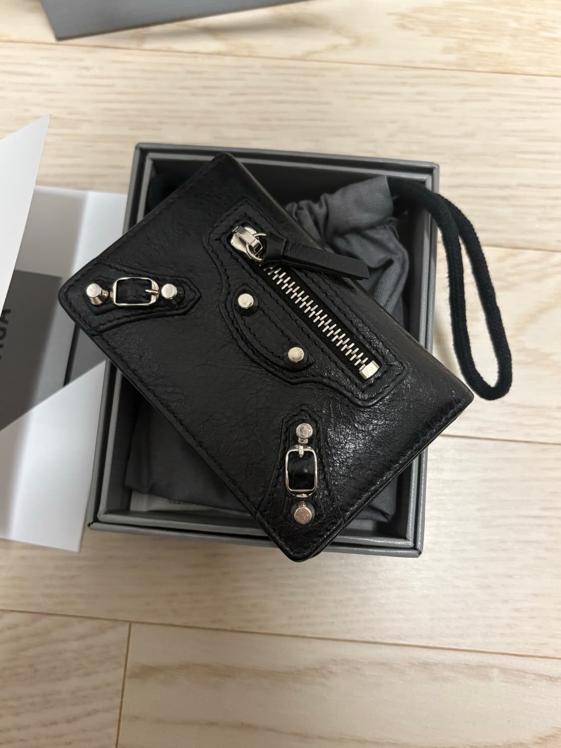 발렌시아가 카드지갑 상품이미지2