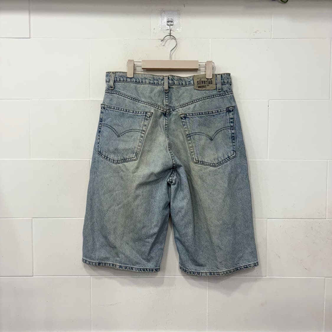 리바이스 실버탭 90s 워싱 배기 데님 하프팬츠 상품이미지5