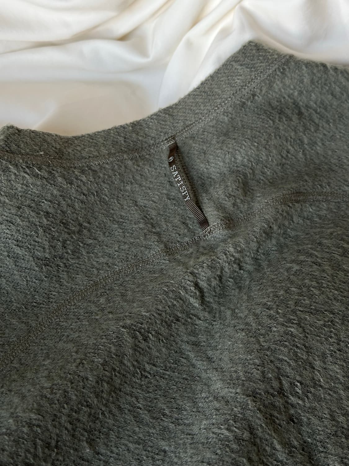 새티스파이 퍼즈메리노 롱슬리브 M satisfy fuzz merino 상품이미지5