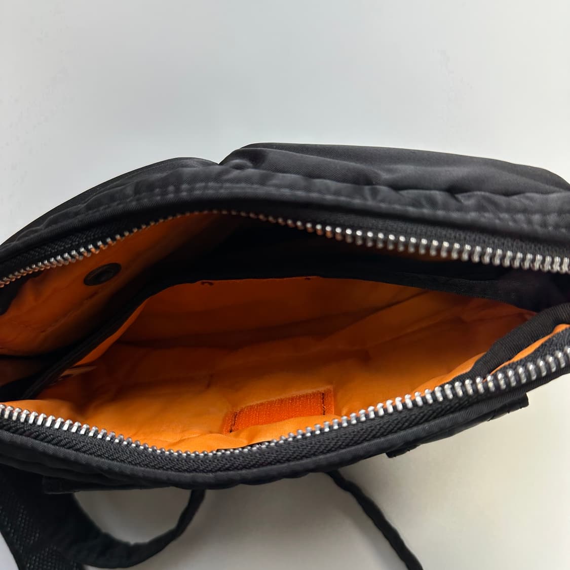 PORTER TANKER SHOULDER BAG 포터 탱커 숄더백 상품이미지9