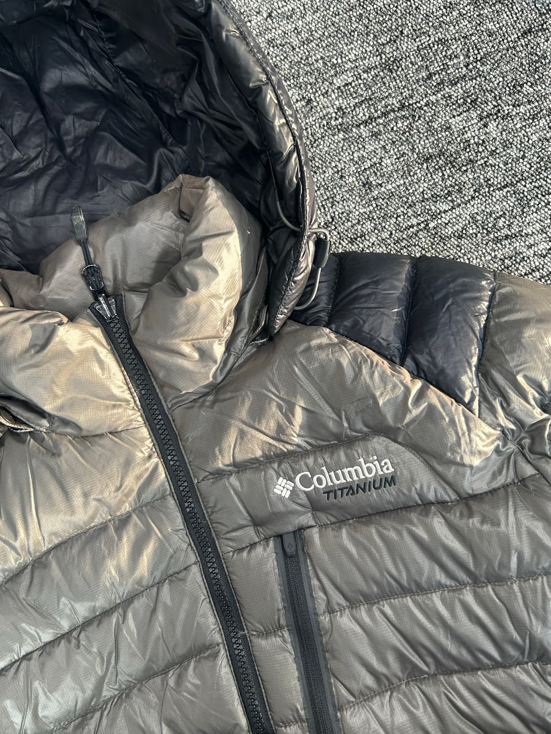 컬럼비아 티타늄 경량 패딩 M 상품이미지6