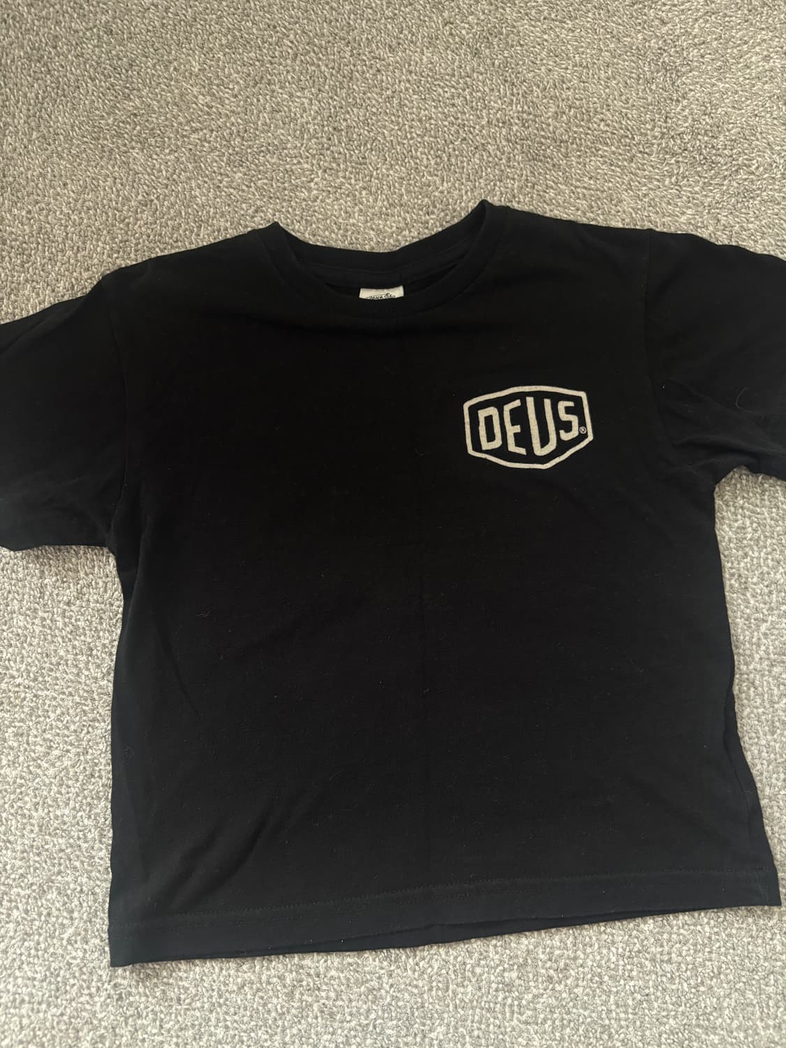 데우스엑스마키나 크롭티 상품이미지2