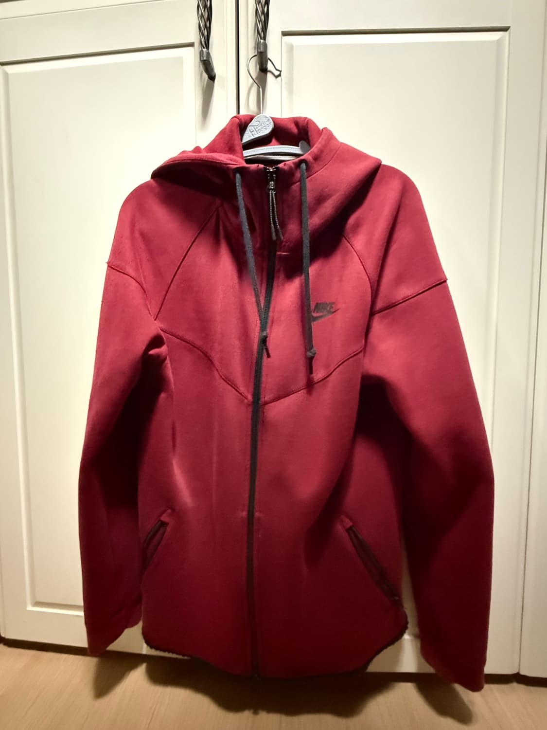 나이키 버건디 테크팩 L 상품이미지1