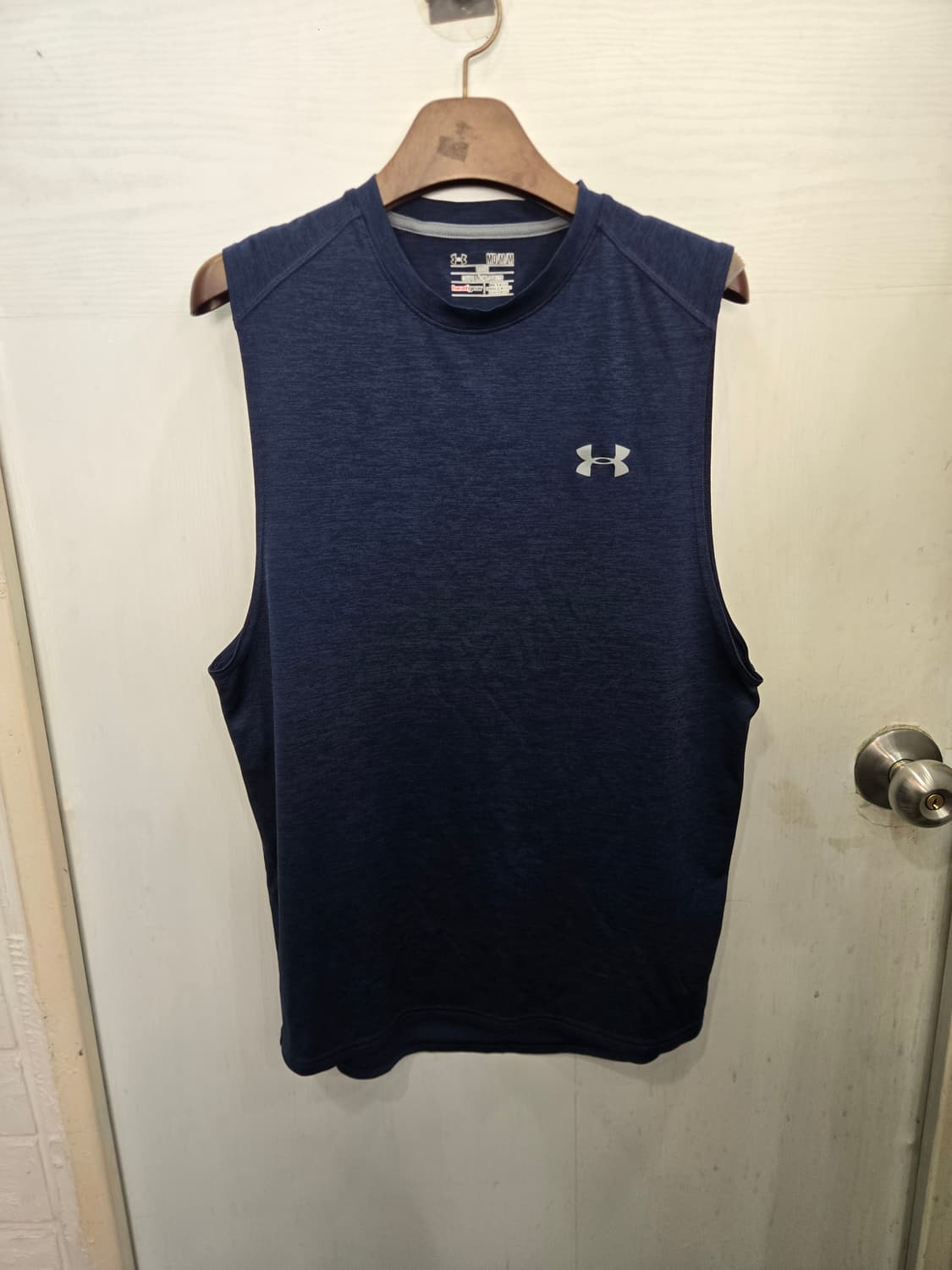 MD/M사이즈 )) UNDER ARMOUR 언더아머 나시티셔츠!~ 상품이미지1