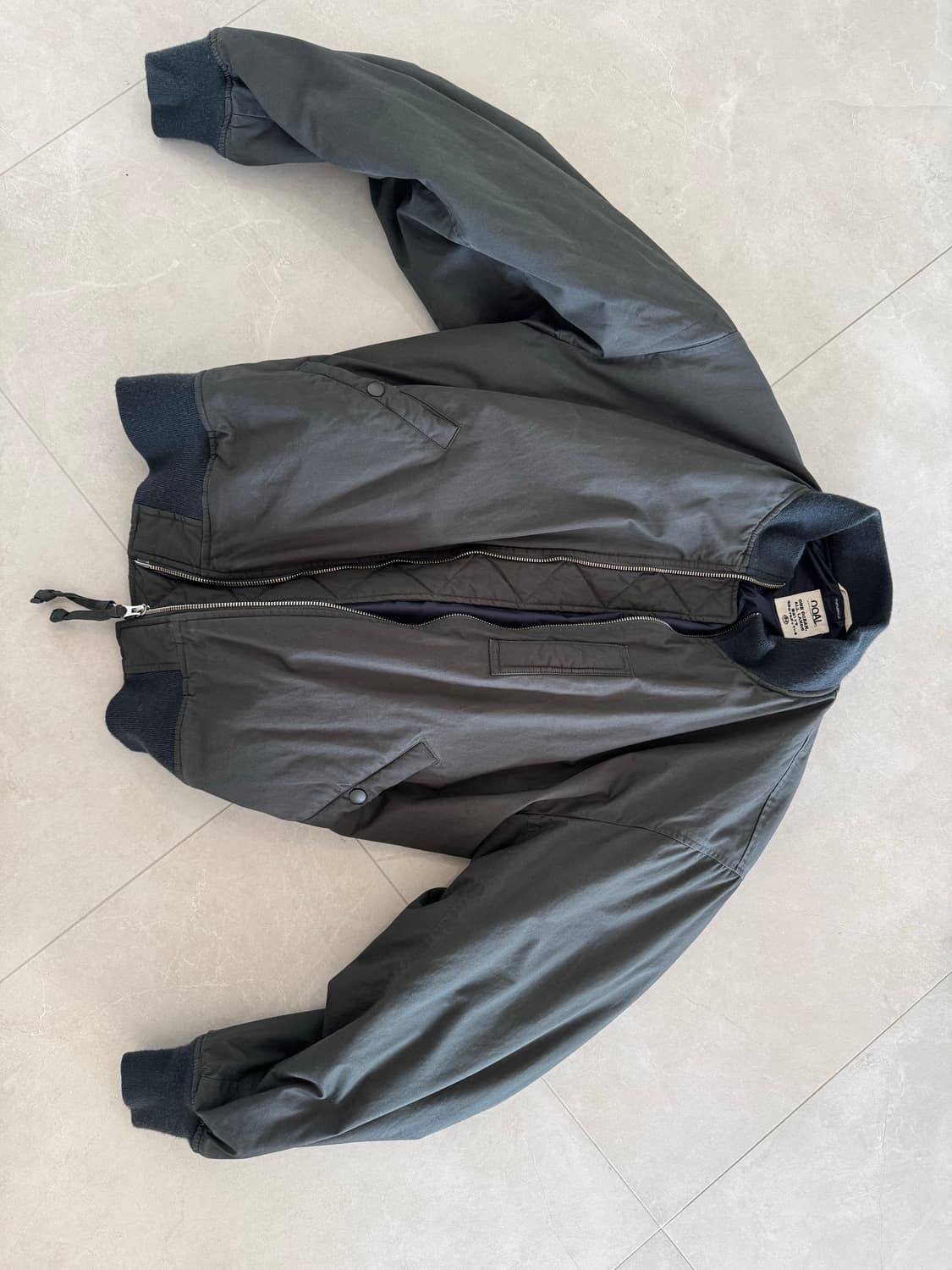 나나미카 인슐레이션 바시티 카키 s 사이즈 상품이미지1