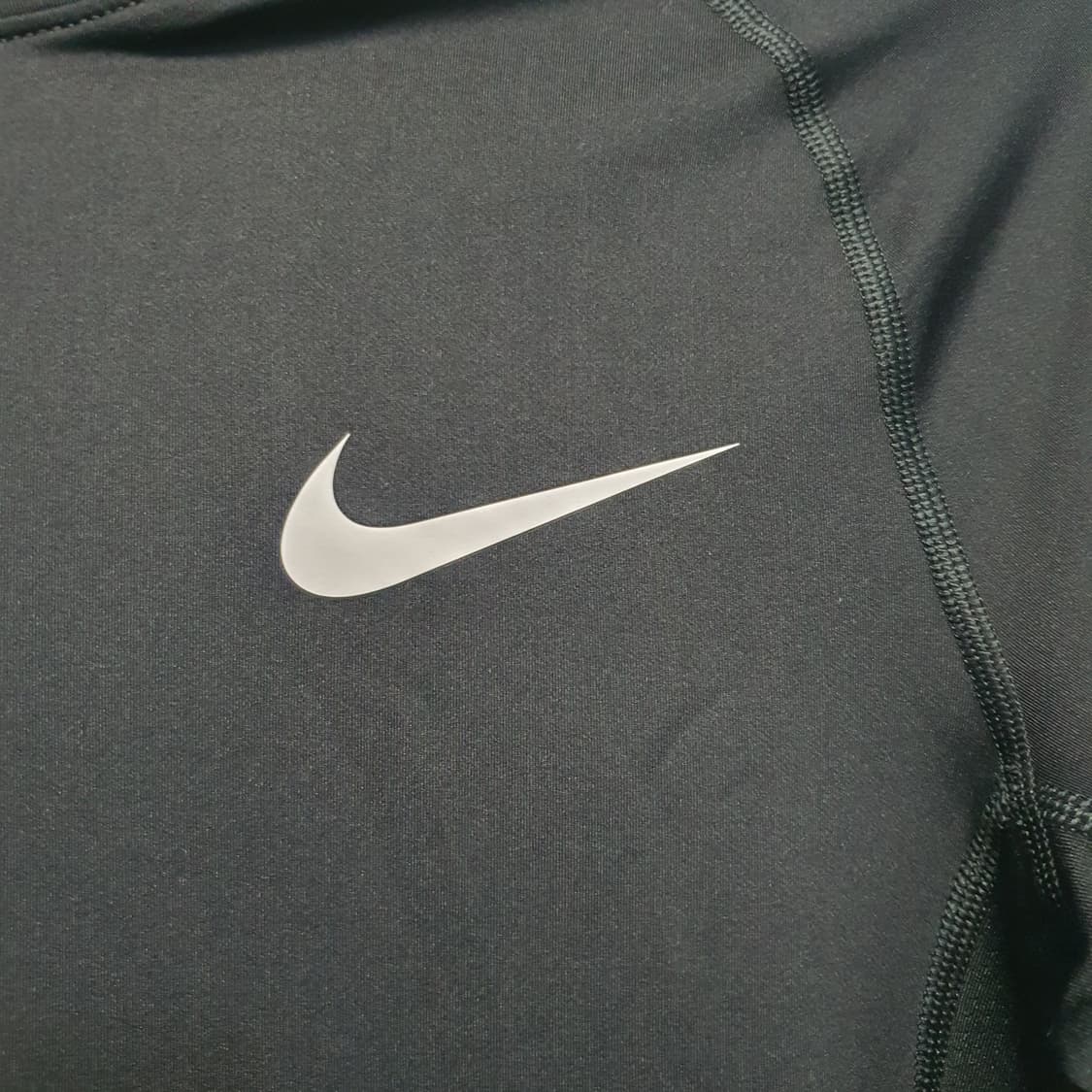 나이키 스우시 드라이핏  컴프레션 긴팔티  상품이미지3