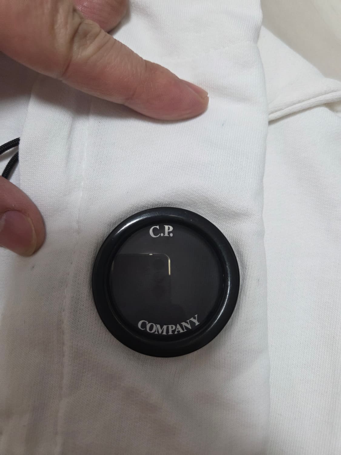 씨피컴퍼니 렌즈 맨투맨 상품이미지3