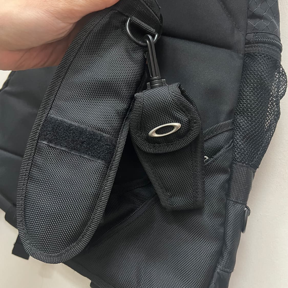 Oakley 오클리 테크니컬 슬링백 가방 상품이미지6