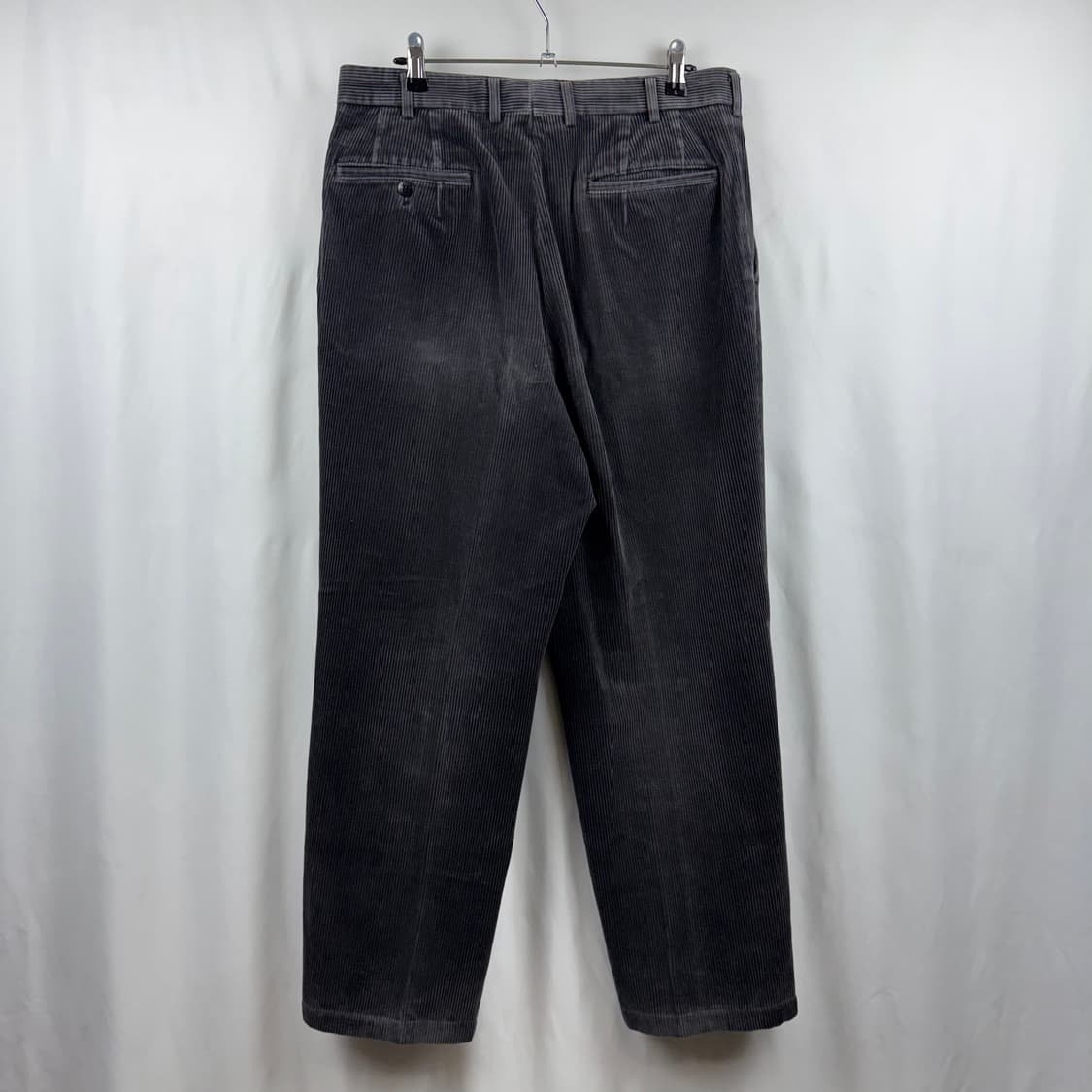 (30) 라코스테 올드스쿨 투턱 코듀로이 팬츠 블랙 상품이미지4