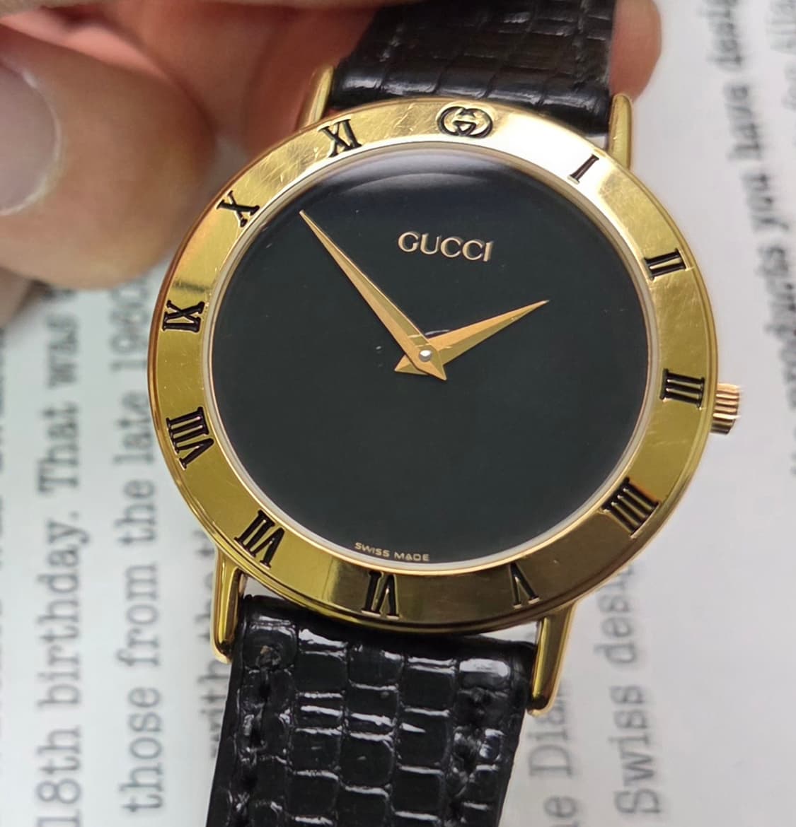 빈티지 구찌 클래식 3000.2.M 오닉스블랙 칼침핸즈 로만베젤 
 상품이미지7