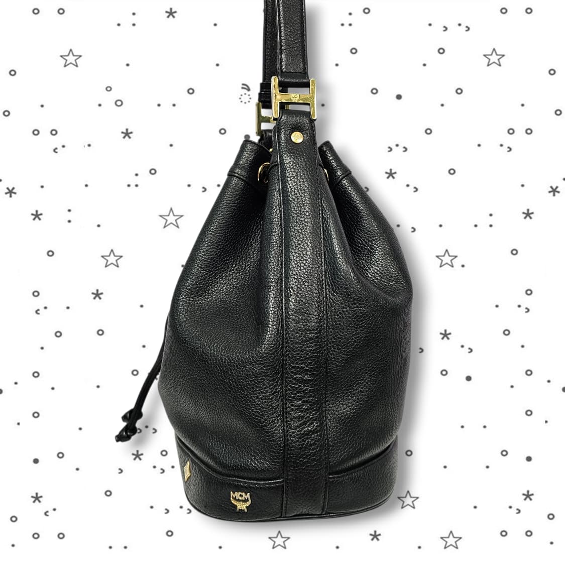 MCM 블랙 레더 드로스트링 버킷백 상품이미지6