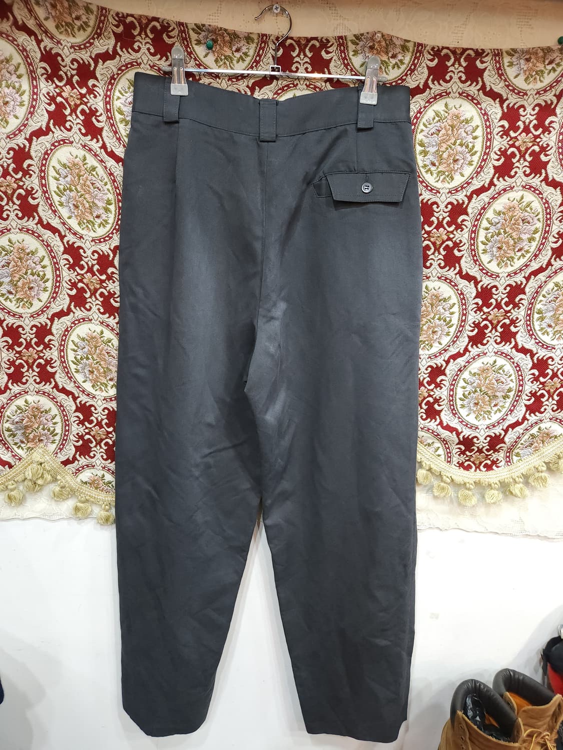 베르수스 지아니베르사체 핀턱 테이퍼드핏 팬츠

 상품이미지3