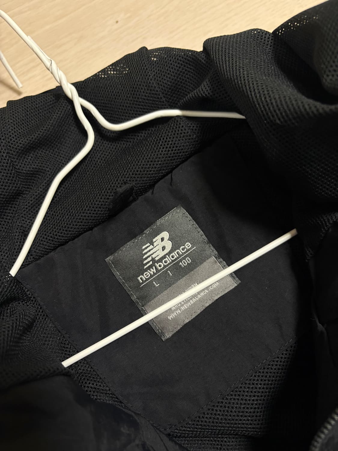 뉴발란스 740 shifted 우븐 자켓 바람막이 판매합니다 상품이미지4