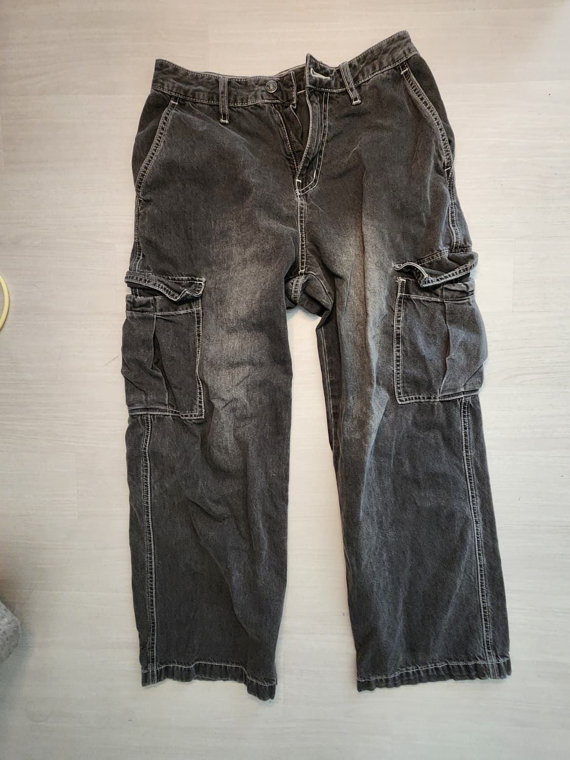 스파오 카고 흑청 워시드 상품이미지1