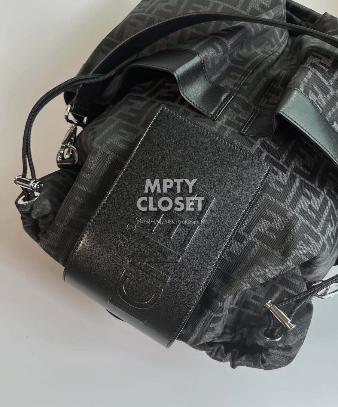 펜디 모노그램 자카드 스트라이크 백팩 라지 7VZ056 상품이미지3