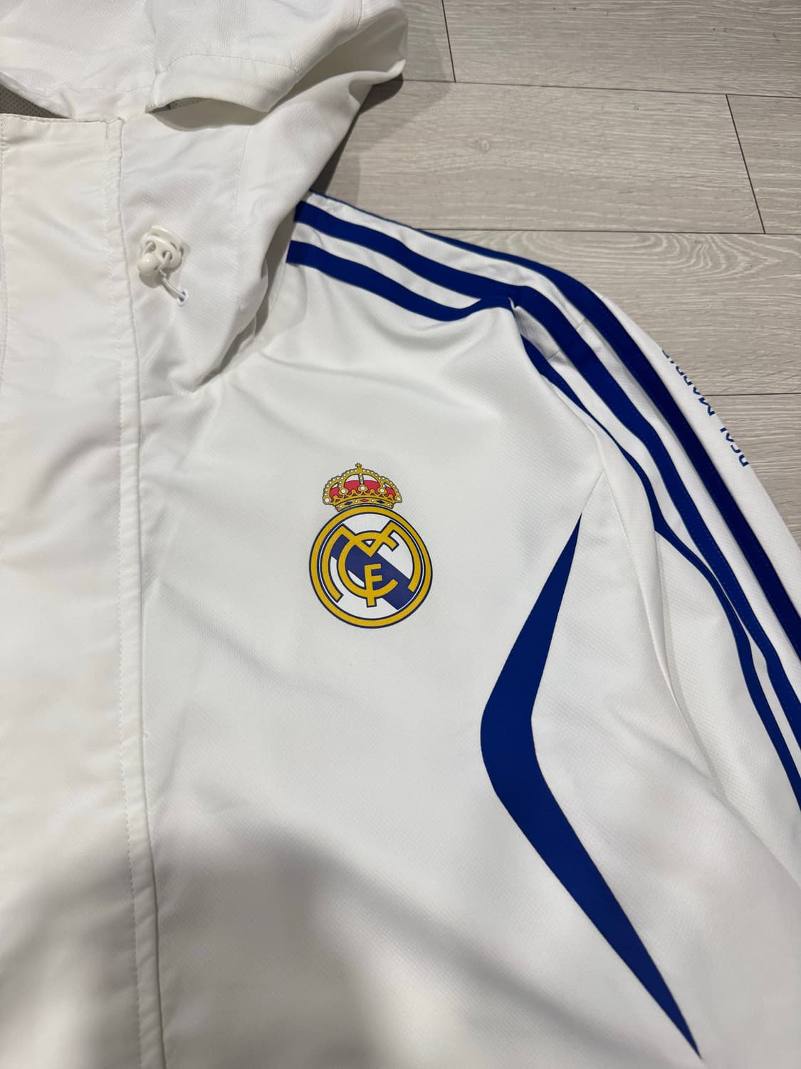 아디다스 레알마드리드 UEFA 챔피언스리그 10-11  바람막이 상품이미지2