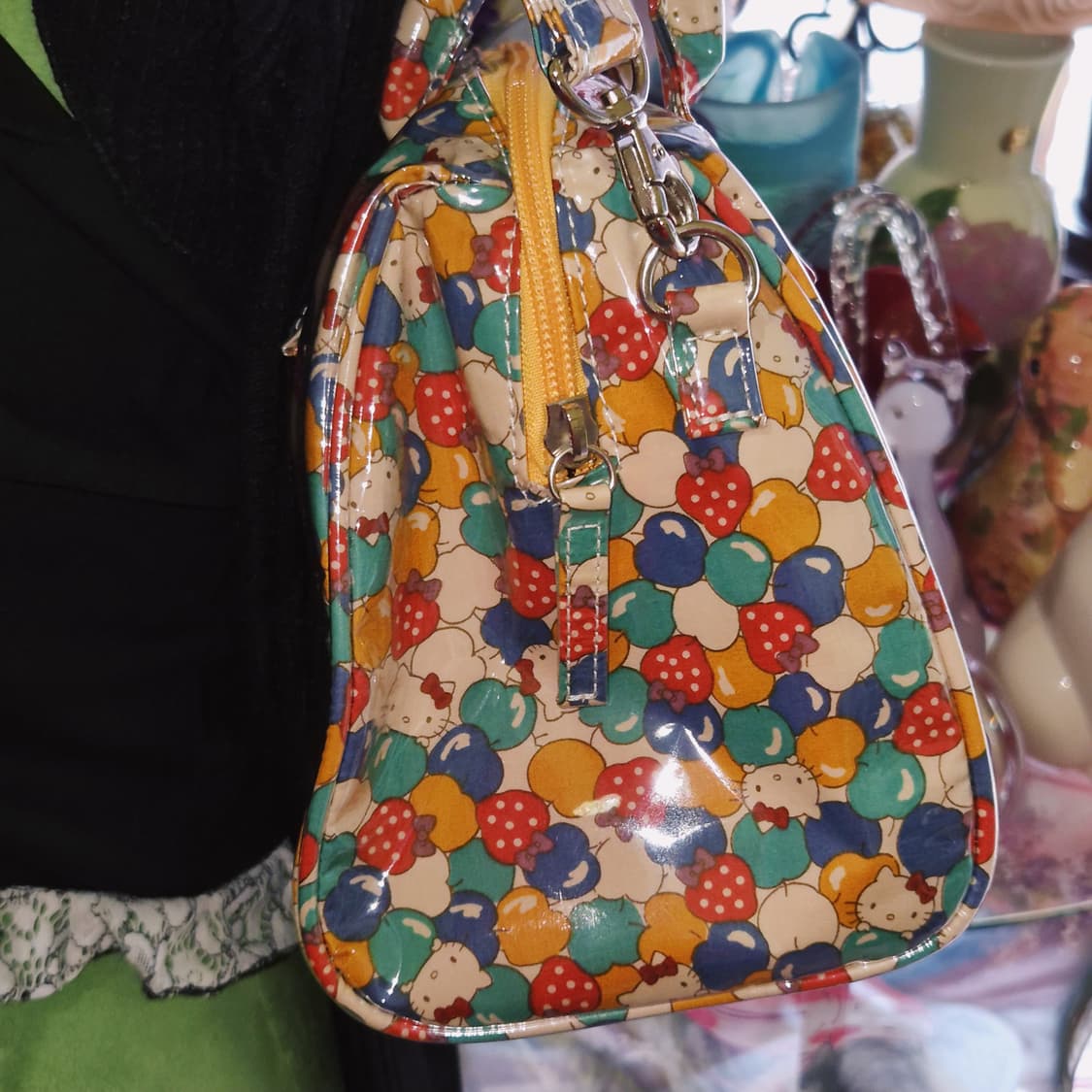 10s 헬로키티 x 사만사베가 과일 pvc 보스턴백 상품이미지10