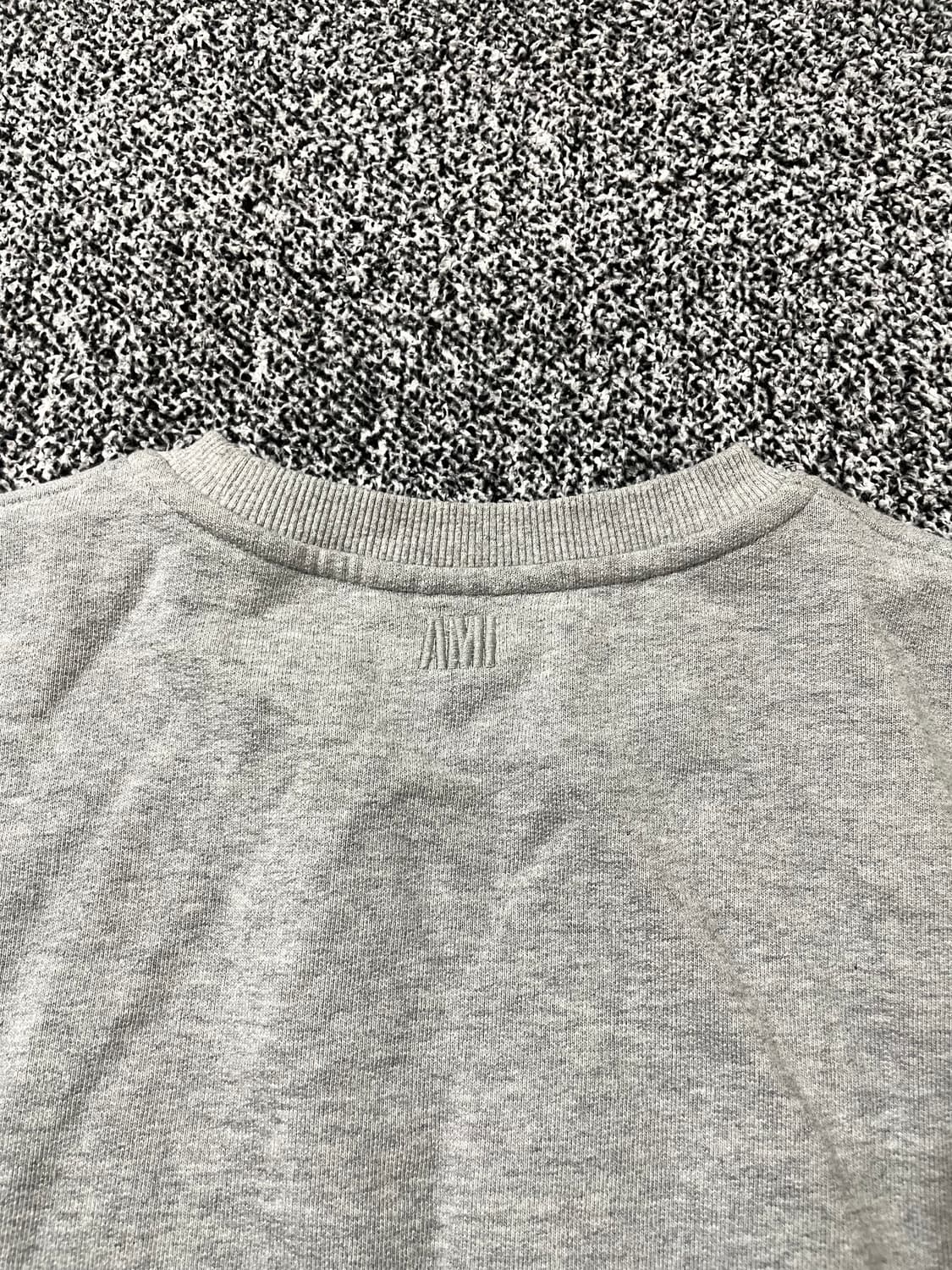 빈티지9. 아미 AMI 시그니처 빅 하트로고 스웻셔츠 맨투맨 그레이 상품이미지5