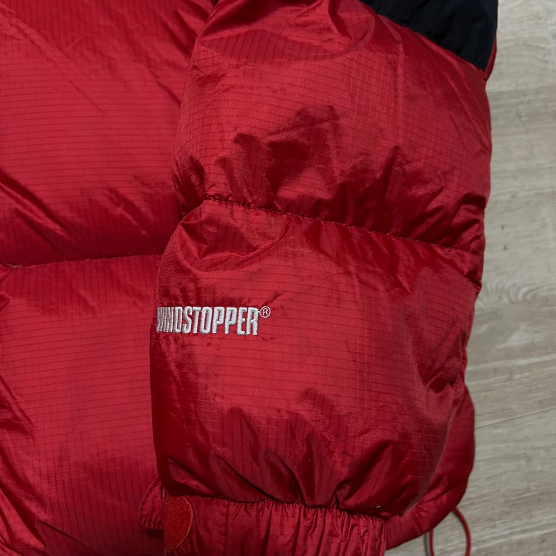 아이더 윈드스토퍼 구스다운 700 투톤 배색 패딩 [레드] L/100 상품이미지6