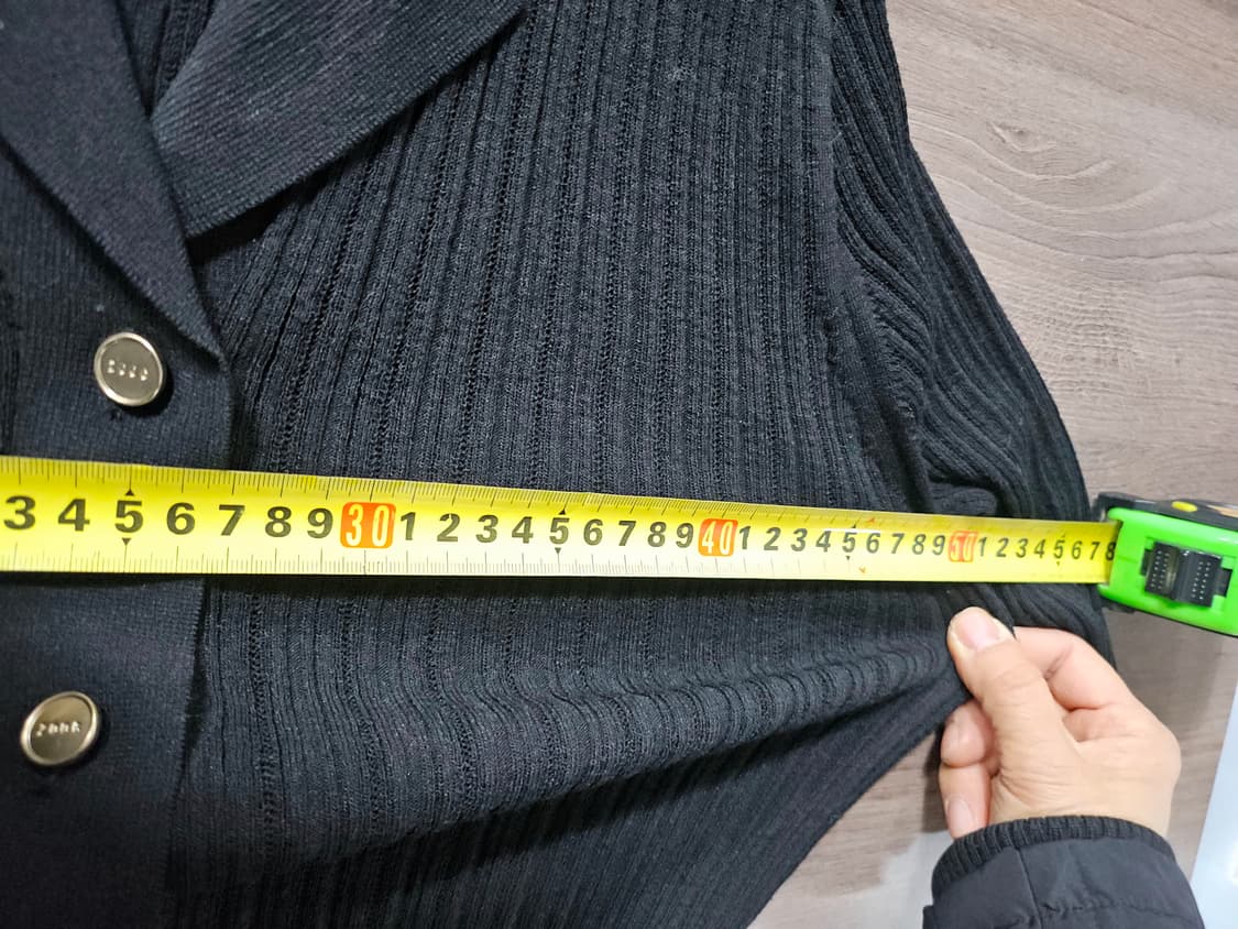 ZOOC 블랙 골드버튼 니트 가디건 상품이미지6