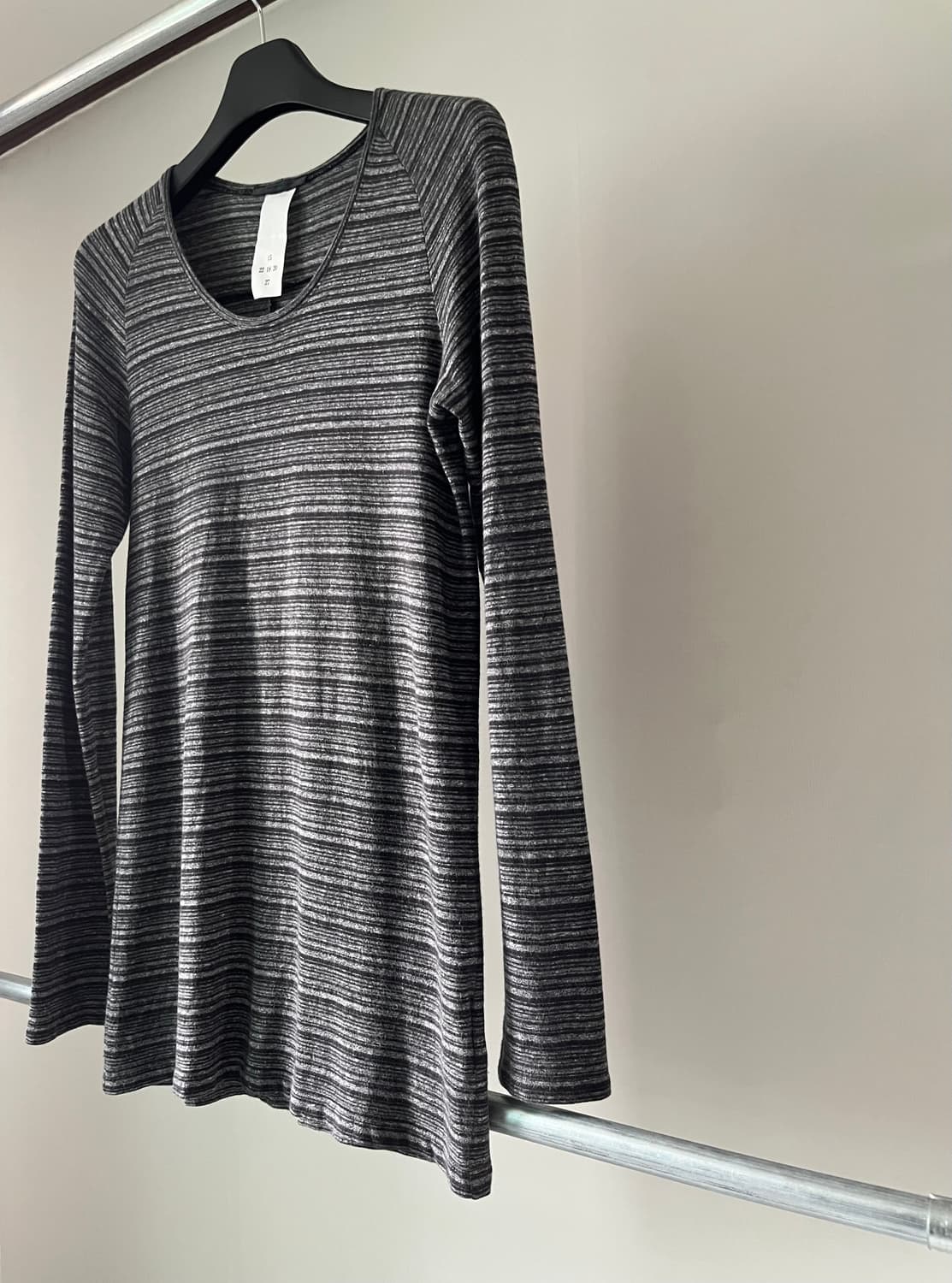 The Viridi-Anne Striped Long Cutsew 상품이미지4