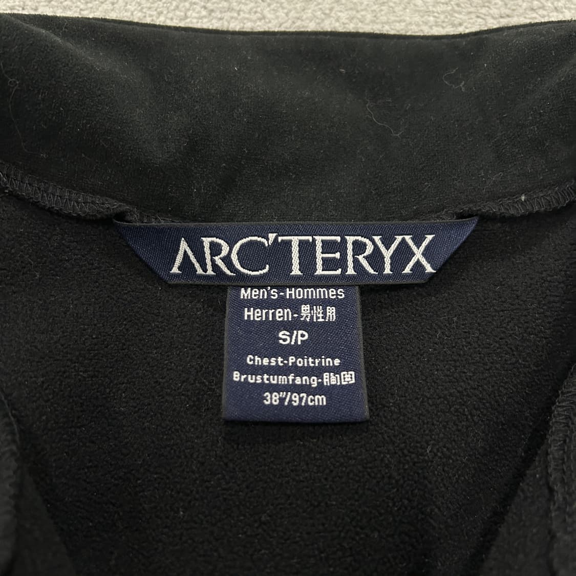 아크테릭스 윈드스토퍼 구형 정품 블랙 자켓 S 상품이미지2