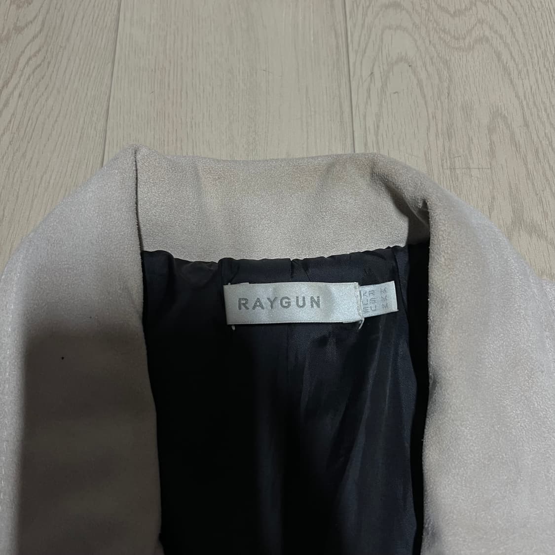 레이건 미니멀 포켓 스웨이드 자켓 [아이보리] M/95 상품이미지4