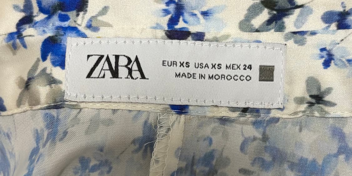 ZARA 플라워 셔링 블라우스  상품이미지2