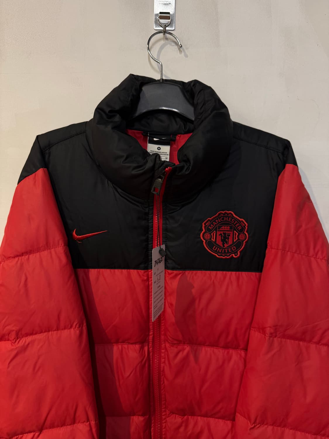 나이키 맨유 레드 패딩 상품이미지2